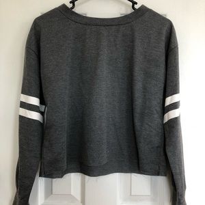 Long sleeve crop top